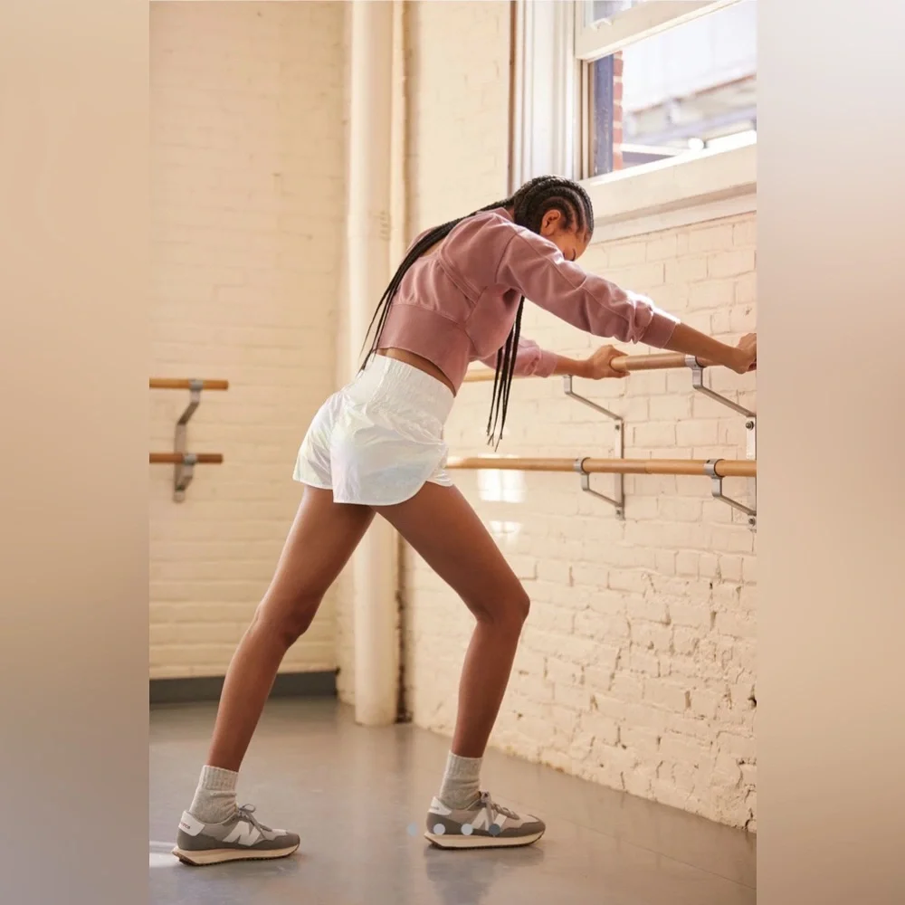 RARE Free People Movement Way Home Shine White Shorts Size Small 🪷 Like New - Picture 3 of 10